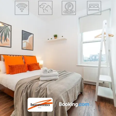 Three Bedroom Apartment At Buonomo Stays Short Lets & Serviced Accommodation Close To Wimbledon Tennis Courts London Exterior foto